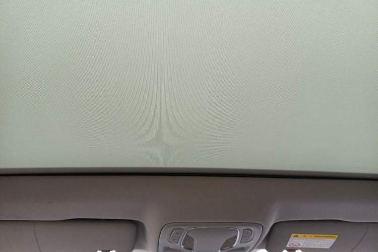 Used Roewe i6 MAX New Energy 2020 1.5T PHEV Cool & Stylish Skyroof Edition Headliner