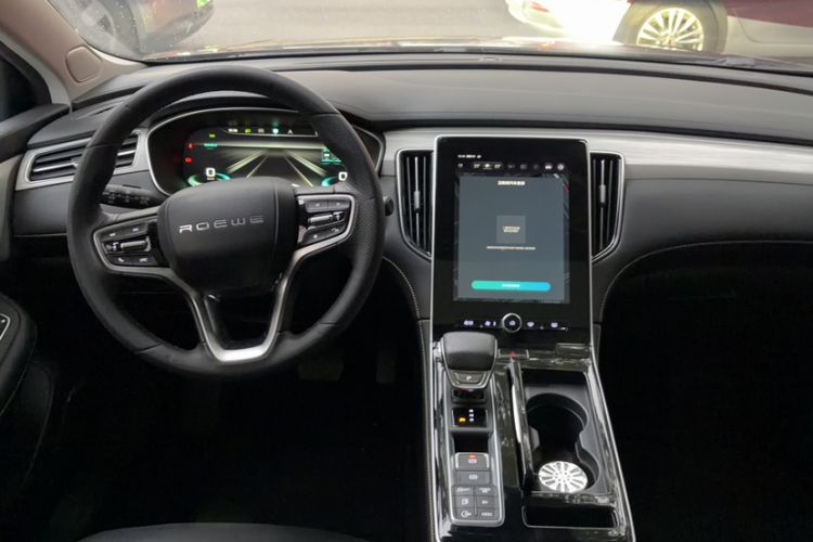 Used Roewe i6 MAX New Energy 2020 1.5T PHEV Cool & Spacious Skyroof Intelligent Drive Supreme Edition Interior 3