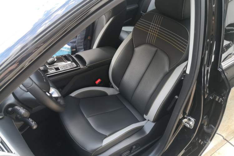 Used Roewe i6 MAX New Energy 2020 1.5T PHEV Cool & Spacious Skyroof Intelligent Drive Supreme Edition Left Front Seat