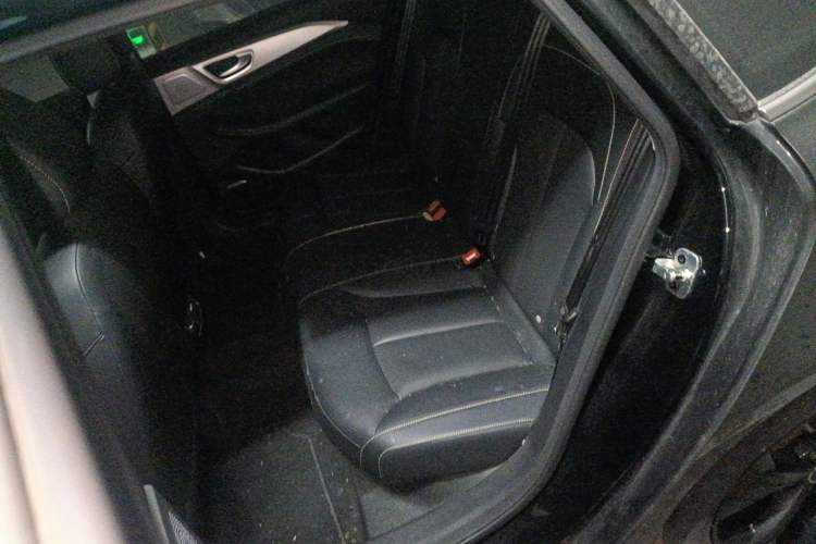 Used Roewe i6 MAX New Energy 2020 1.5T PHEV Sporty Cool Edition Left Rear Seat