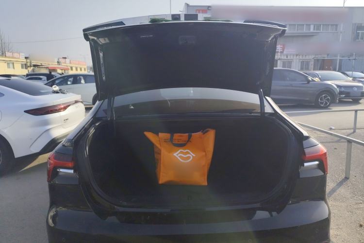 Used Roewe i6 MAX New Energy 2020 1.5T PHEV Sporty Cool Edition Trunk