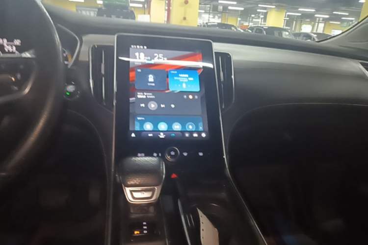 Used Roewe i6 MAX New Energy 2020 1.5T PHEV Sporty Cool Edition Audio And AC Panel