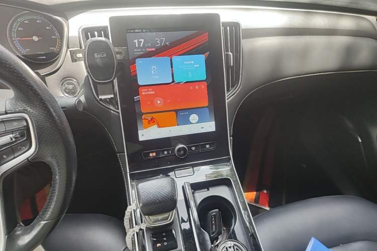 Used Roewe i6 MAX New Energy 2020 1.5T PHEV Sporty Cool Edition Audio And AC Panel