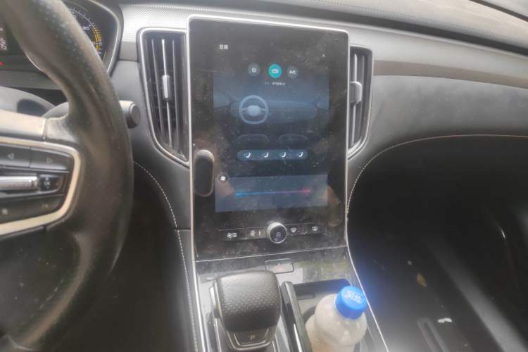Used Roewe i6 MAX New Energy 2020 1.5T PHEV Sporty Cool Edition Audio And AC Panel