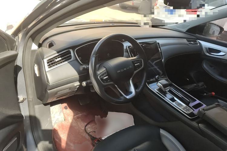 Used Roewe i6 MAX New Energy 2020 1.5T PHEV Cool & Stylish Skyroof Edition Center Console