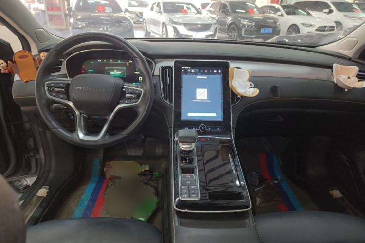 Used Roewe i6 MAX New Energy 2020 1.5T PHEV Cool & Stylish Skyroof Edition Center Console