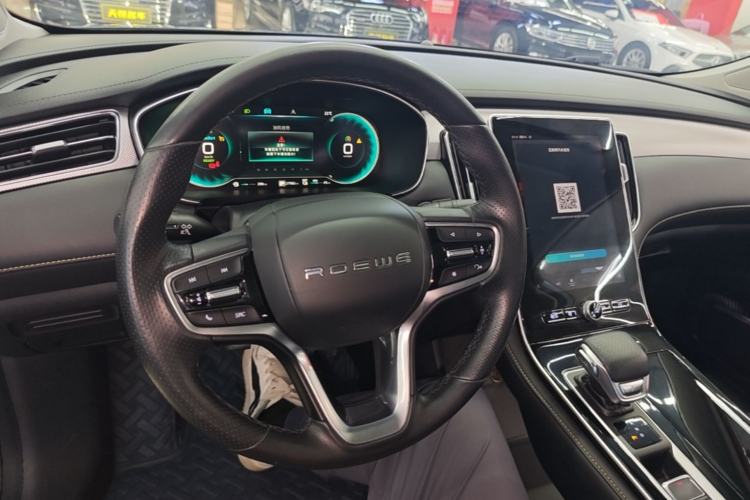 Used Roewe i6 MAX New Energy 2020 1.5T PHEV Cool & Stylish Skyroof Edition Center Console