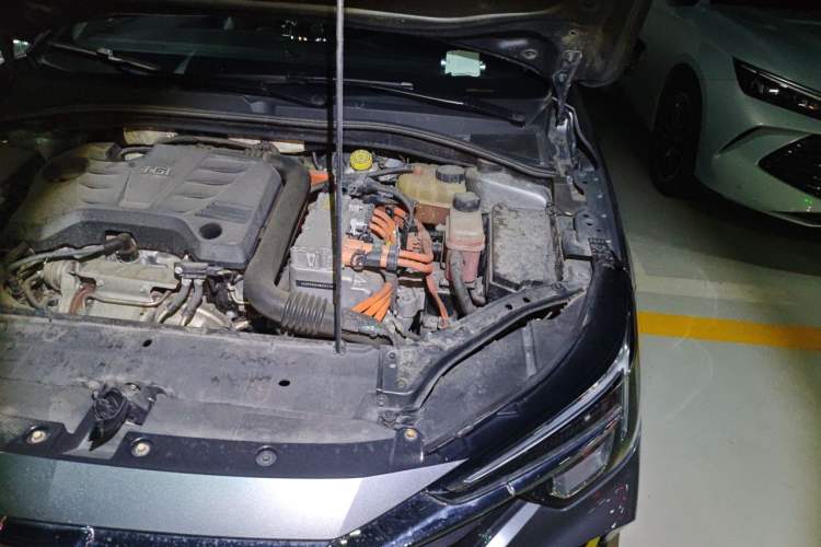 Used Roewe i6 MAX New Energy 2020 1.5T PHEV Cool & Stylish Skyroof Edition Engine Bay Left
