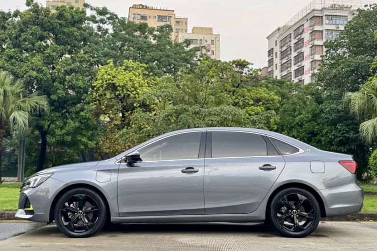 Used Roewe i6 MAX New Energy 2020 1.5T PHEV Sporty Cool Edition Exterior 1
