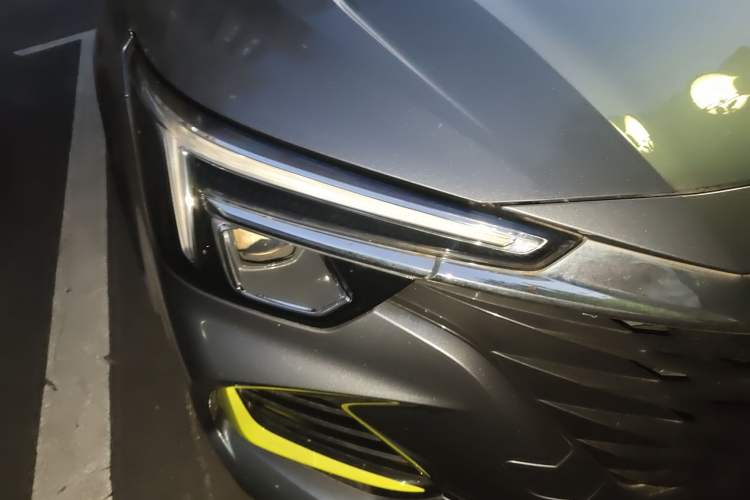 Used Roewe i6 MAX New Energy 2020 1.5T PHEV Sporty Cool Edition Exterior 6