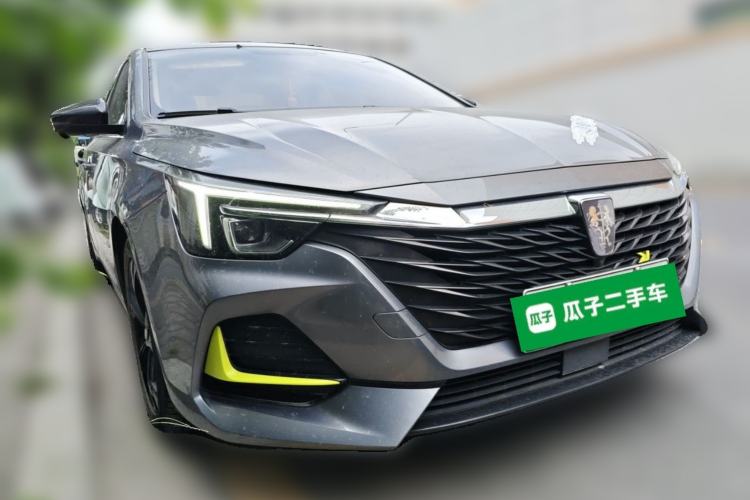 Used Roewe i6 MAX New Energy 2020 1.5T PHEV Sporty Cool Edition Front Right 45 Deg