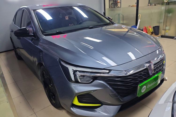 Used Roewe i6 MAX New Energy 2020 1.5T PHEV Sporty Cool Edition Front Right 45 Deg