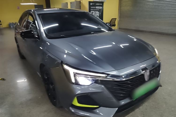 Used Roewe i6 MAX New Energy 2020 1.5T PHEV Sporty Cool Edition Front Right 45 Deg