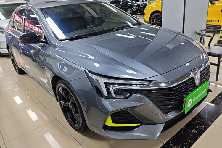 Used Roewe i6 MAX New Energy 2020 1.5T PHEV Sporty Cool Edition Front Right 45 Deg