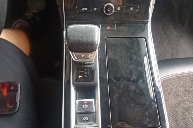 Used Roewe i6 MAX New Energy 2020 1.5T PHEV Sporty Cool Edition Gear Lever