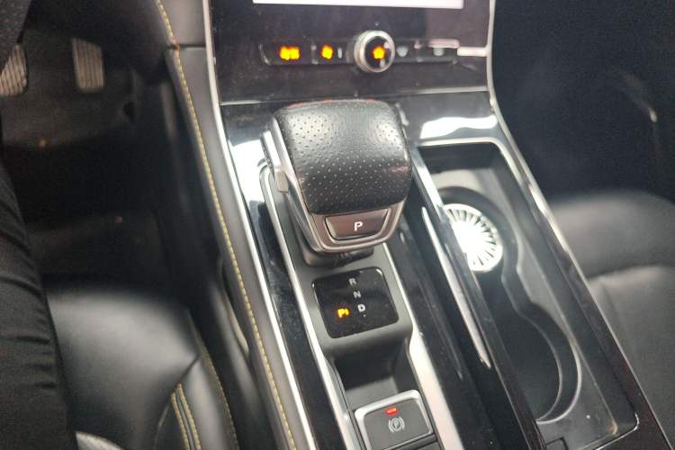 Used Roewe i6 MAX New Energy 2020 1.5T PHEV Sporty Cool Edition Gear Lever