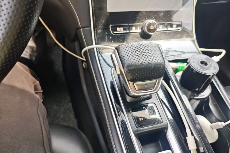 Used Roewe i6 MAX New Energy 2020 1.5T PHEV Sporty Cool Edition Gear Lever