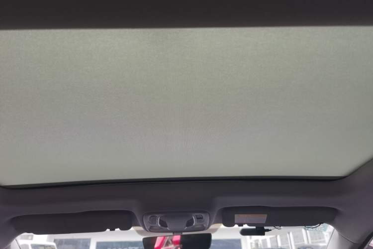 Used Roewe i6 MAX New Energy 2020 1.5T PHEV Cool & Stylish Skyroof Edition Headliner