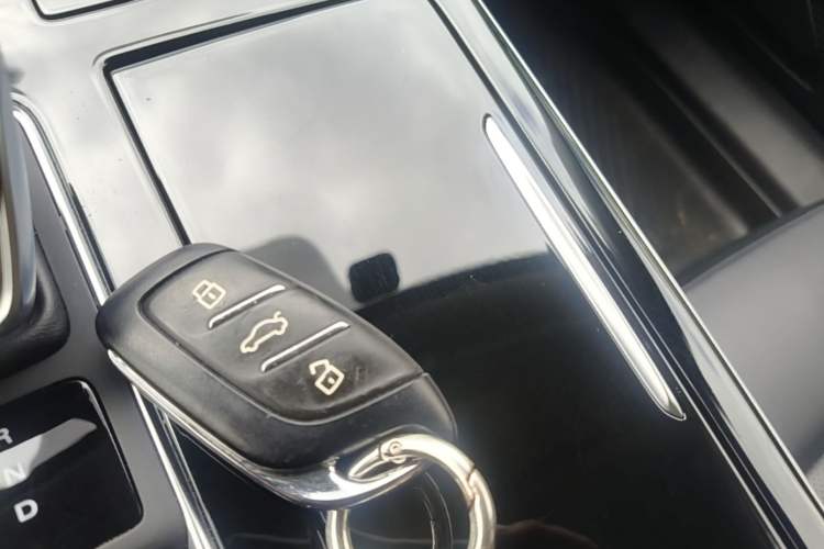 Used Roewe i6 MAX New Energy 2020 1.5T PHEV Sporty Cool Edition Interior 1