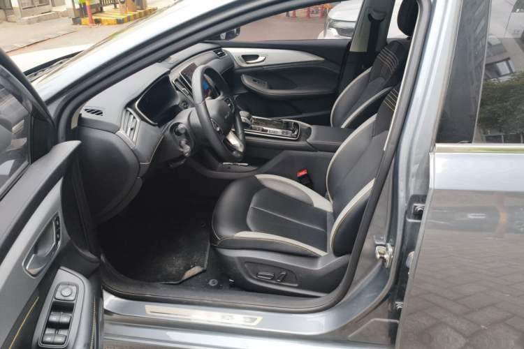 Used Roewe i6 MAX New Energy 2020 1.5T PHEV Cool & Stylish Skyroof Edition Left Front Seat