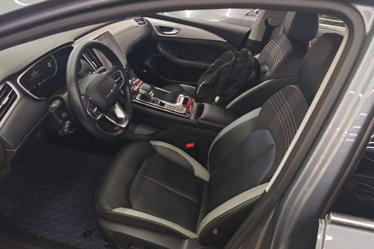 Used Roewe i6 MAX New Energy 2020 1.5T PHEV Cool & Stylish Skyroof Edition Left Front Seat