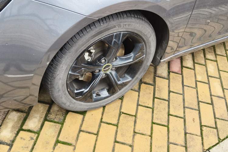 Used Roewe i6 MAX New Energy 2020 1.5T PHEV Sporty Cool Edition Left Front Wheel Hub