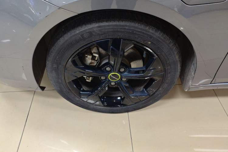 Used Roewe i6 MAX New Energy 2020 1.5T PHEV Sporty Cool Edition Left Front Wheel Hub