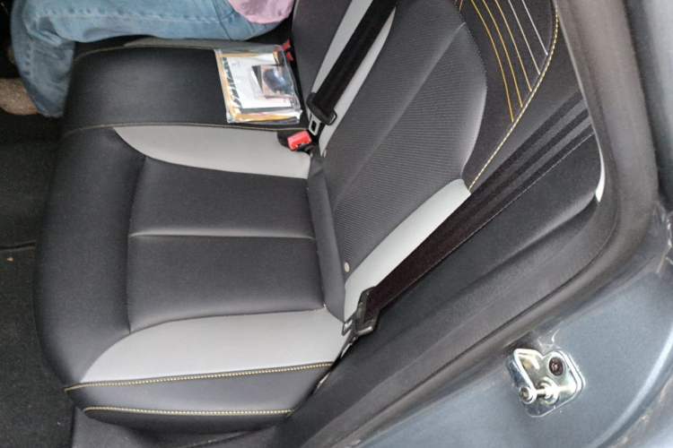 Used Roewe i6 MAX New Energy 2020 1.5T PHEV Cool & Stylish Skyroof Edition Left Rear Seat