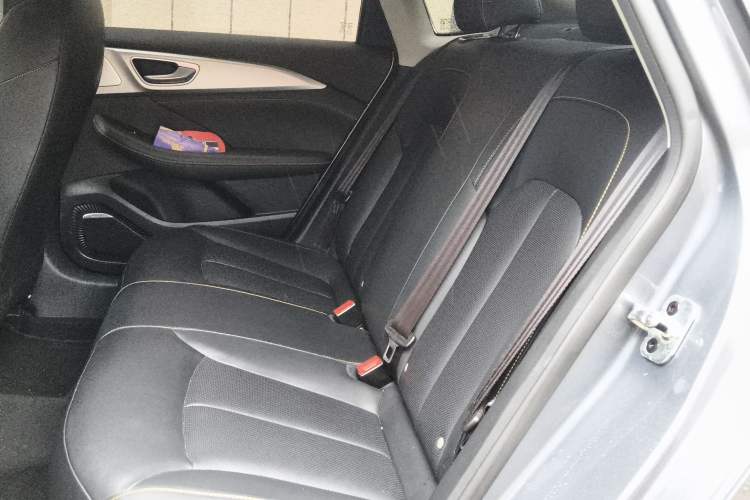 Used Roewe i6 MAX New Energy 2020 1.5T PHEV Sporty Cool Edition Left Rear Seat