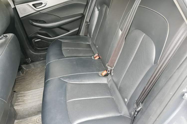 Used Roewe i6 MAX New Energy 2020 1.5T PHEV Sporty Cool Edition Left Rear Seat