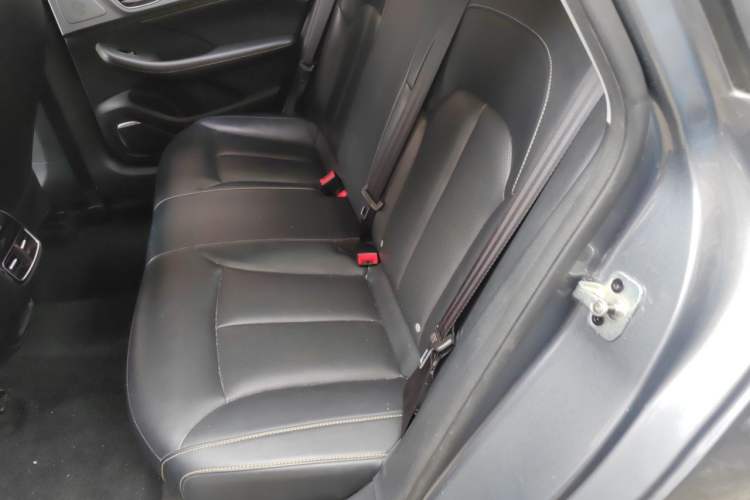 Used Roewe i6 MAX New Energy 2020 1.5T PHEV Sporty Cool Edition Left Rear Seat