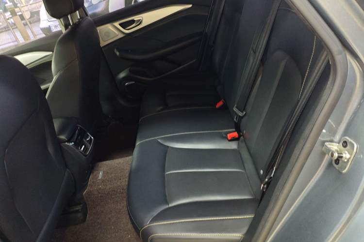 Used Roewe i6 MAX New Energy 2020 1.5T PHEV Sporty Cool Edition Left Rear Seat