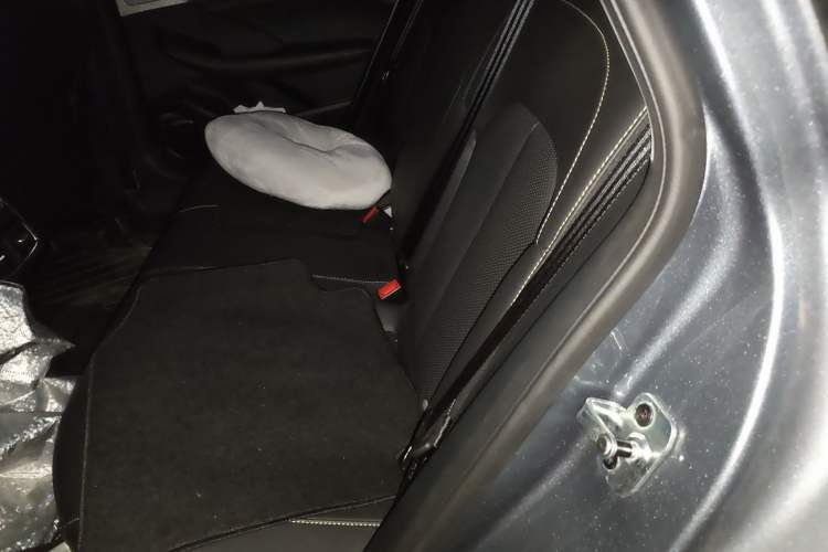 Used Roewe i6 MAX New Energy 2020 1.5T PHEV Sporty Cool Edition Left Rear Seat