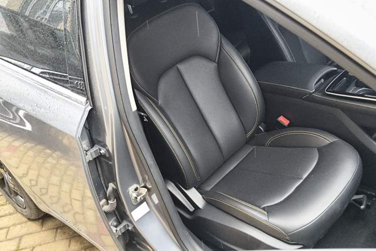 Used Roewe i6 MAX New Energy 2020 1.5T PHEV Sporty Cool Edition Right Front Seat