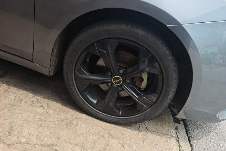 Used Roewe i6 MAX New Energy 2020 1.5T PHEV Sporty Cool Edition Right Front Wheel Hub