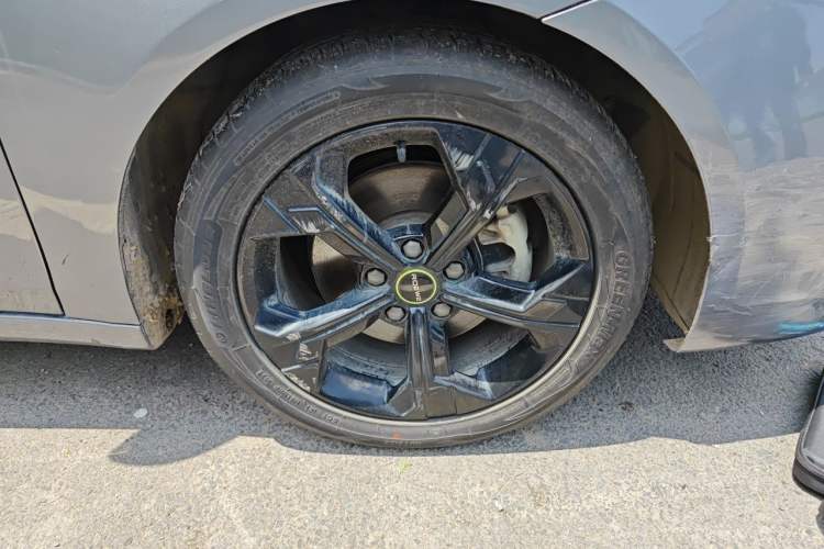 Used Roewe i6 MAX New Energy 2020 1.5T PHEV Sporty Cool Edition Right Front Wheel Hub