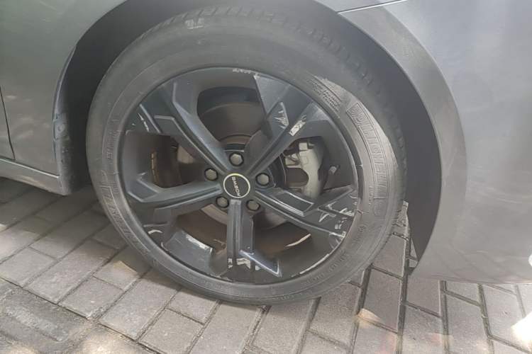 Used Roewe i6 MAX New Energy 2020 1.5T PHEV Sporty Cool Edition Right Front Wheel Hub