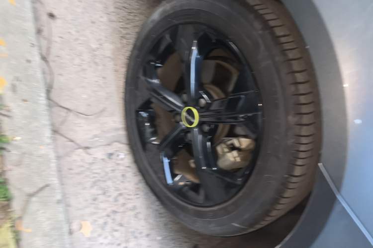 Used Roewe i6 MAX New Energy 2020 1.5T PHEV Sporty Cool Edition Right Front Wheel Hub