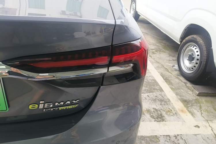 Used Roewe i6 MAX New Energy 2020 1.5T PHEV Sporty Cool Edition Right Rear Taillight