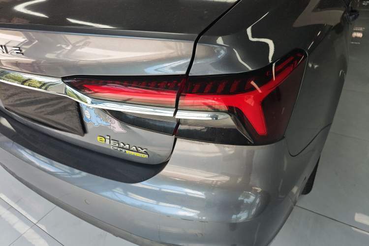Used Roewe i6 MAX New Energy 2020 1.5T PHEV Sporty Cool Edition Right Rear Taillight
