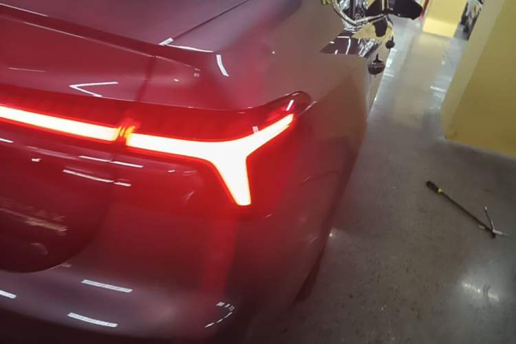 Used Roewe i6 MAX New Energy 2020 1.5T PHEV Sporty Cool Edition Right Rear Taillight