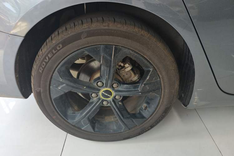 Used Roewe i6 MAX New Energy 2020 1.5T PHEV Sporty Cool Edition Right Rear Wheel Hub