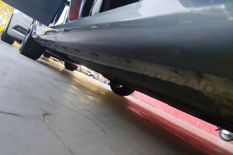 Used Roewe i6 MAX New Energy 2020 1.5T PHEV Cool & Stylish Skyroof Edition Right Side Sill