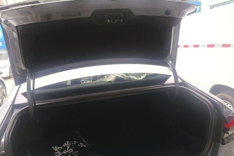 Used Roewe i6 MAX New Energy 2020 1.5T PHEV Sporty Cool Edition Trunk