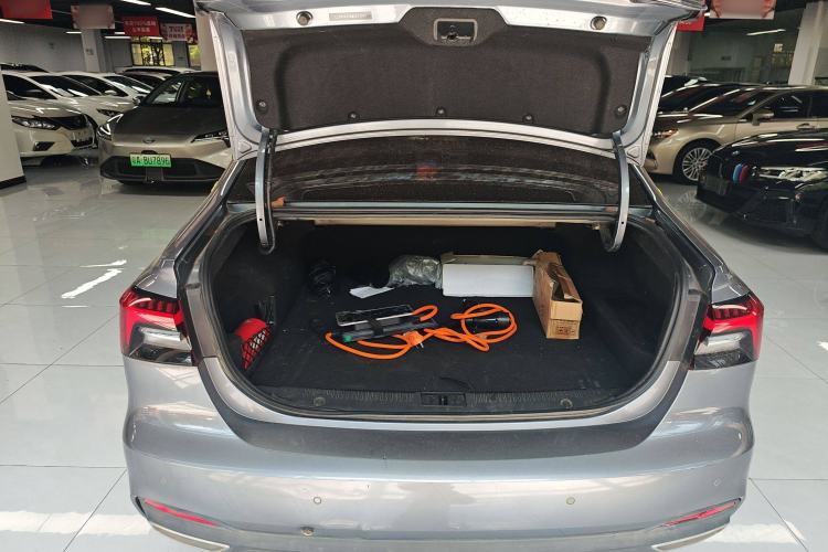 Used Roewe i6 MAX New Energy 2020 1.5T PHEV Sporty Cool Edition Trunk