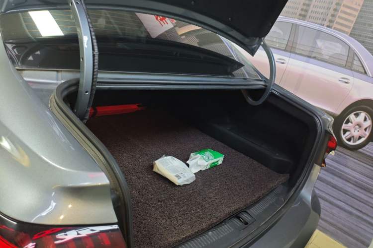 Used Roewe i6 MAX New Energy 2020 1.5T PHEV Sporty Cool Edition Trunk