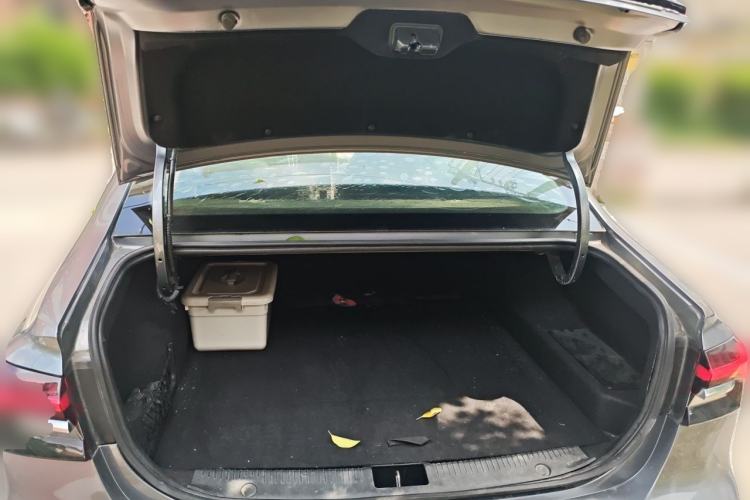 Used Roewe i6 MAX New Energy 2020 1.5T PHEV Sporty Cool Edition Trunk