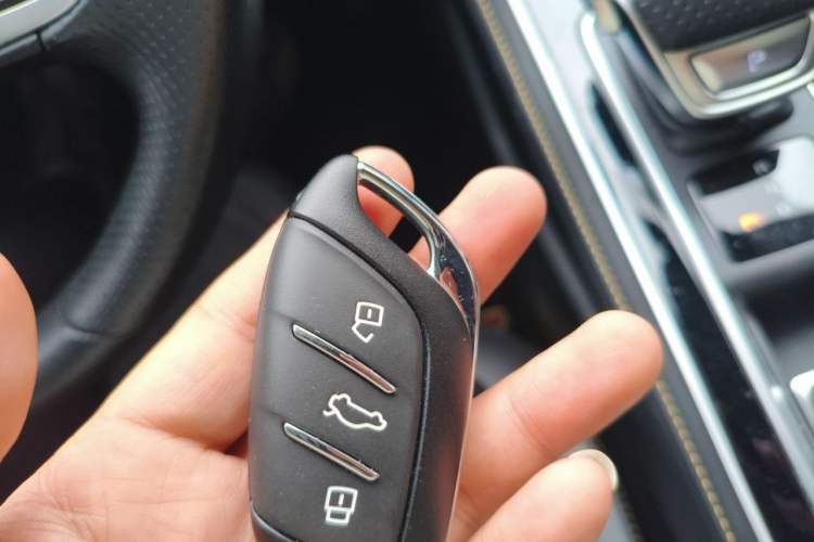 Used Roewe i6 MAX New Energy 2020 1.5T PHEV Cool & Stylish Skyroof Edition Vehicle Key
