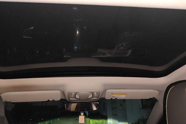 Used Roewe i6 MAX New Energy 2020 1.5T PHEV Cool & Stylish Skyroof Edition Headliner
