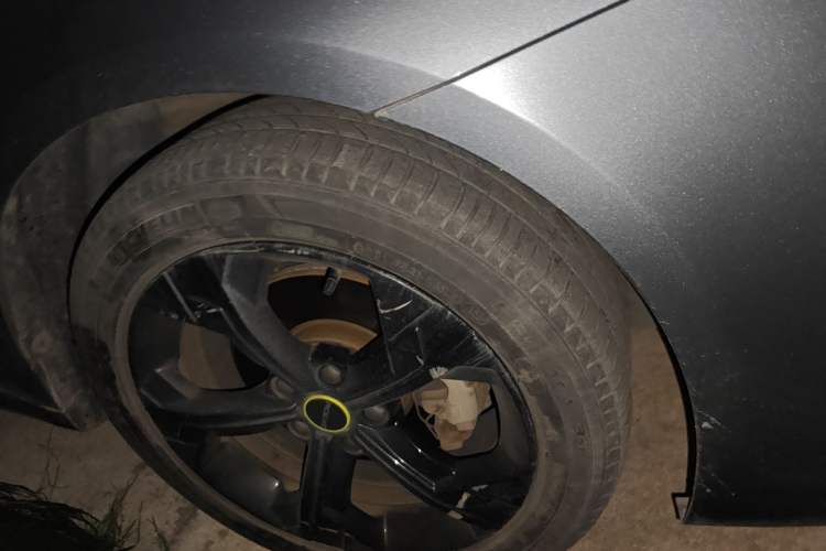 Used Roewe i6 MAX New Energy 2020 1.5T PHEV Cool & Stylish Skyroof Edition Right Front Wheel Hub